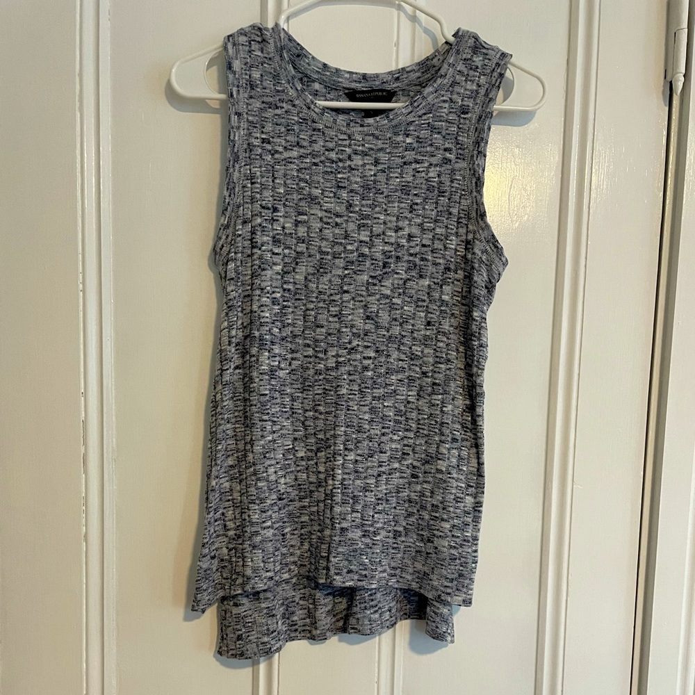 Grey banana republic tank top